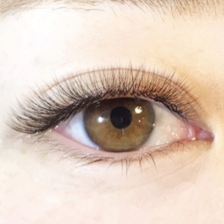 ボリュームラッシュとは 大阪緑地公園のまつ毛エクステサロンBess eyelash【ベスアイラッシュ】